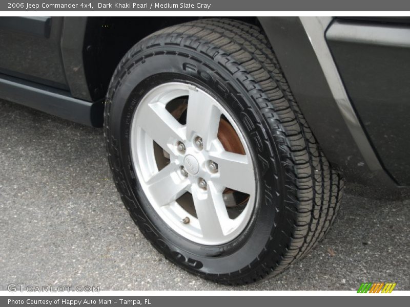 Dark Khaki Pearl / Medium Slate Gray 2006 Jeep Commander 4x4