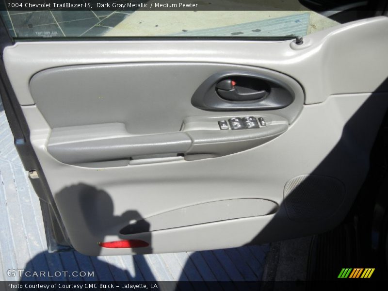 Dark Gray Metallic / Medium Pewter 2004 Chevrolet TrailBlazer LS