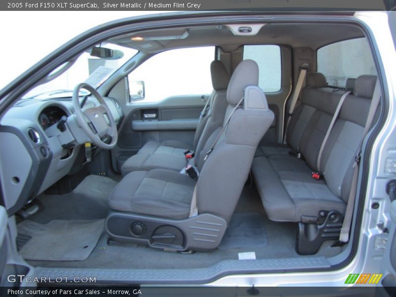 Silver Metallic / Medium Flint Grey 2005 Ford F150 XLT SuperCab
