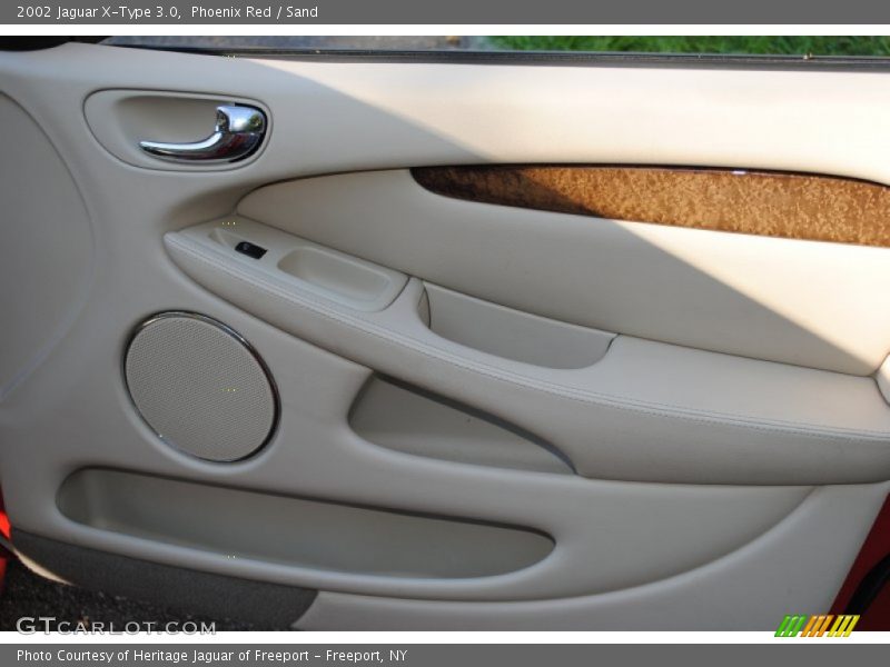 Phoenix Red / Sand 2002 Jaguar X-Type 3.0