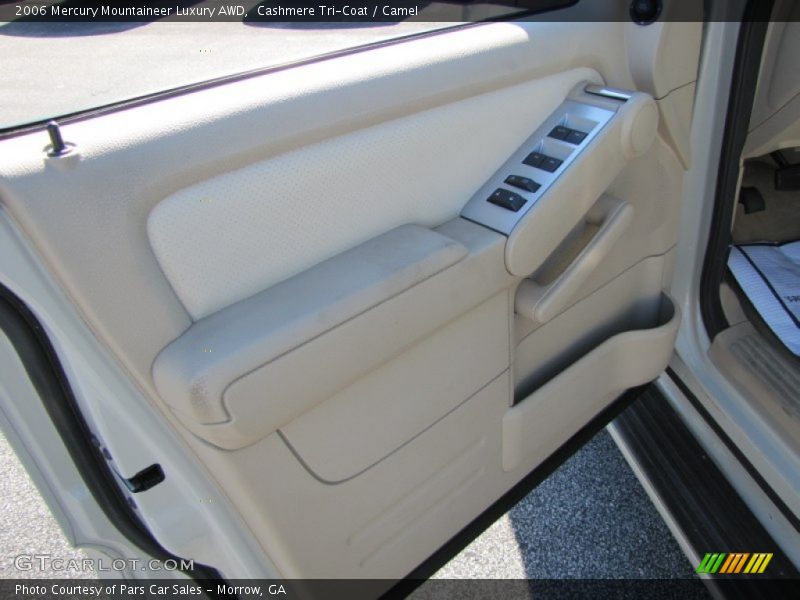 Cashmere Tri-Coat / Camel 2006 Mercury Mountaineer Luxury AWD