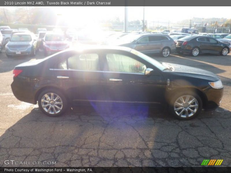 Tuxedo Black Metallic / Dark Charcoal 2010 Lincoln MKZ AWD