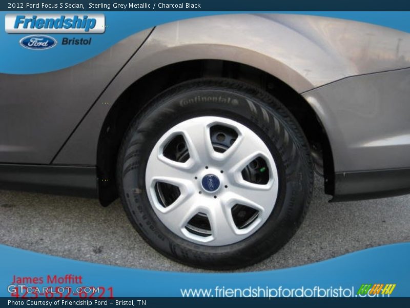 Sterling Grey Metallic / Charcoal Black 2012 Ford Focus S Sedan