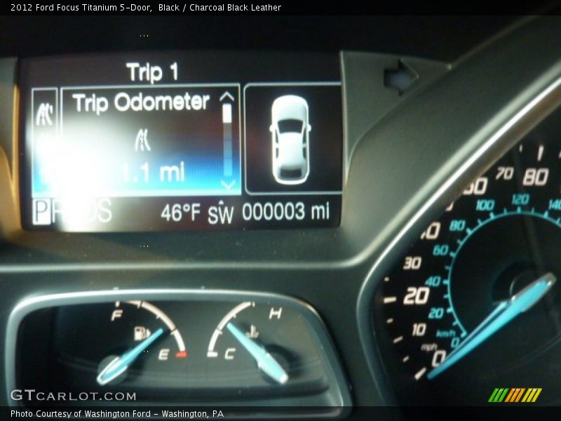 Black / Charcoal Black Leather 2012 Ford Focus Titanium 5-Door