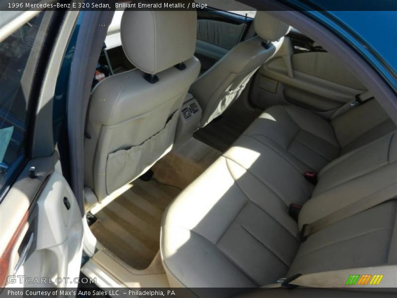 Brilliant Emerald Metallic / Beige 1996 Mercedes-Benz E 320 Sedan