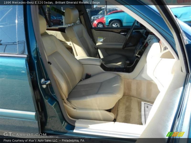 Brilliant Emerald Metallic / Beige 1996 Mercedes-Benz E 320 Sedan
