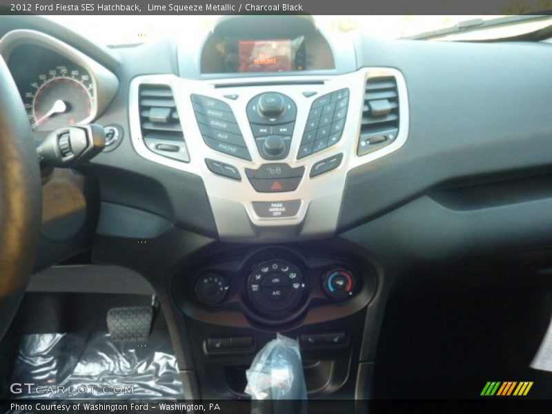 Lime Squeeze Metallic / Charcoal Black 2012 Ford Fiesta SES Hatchback
