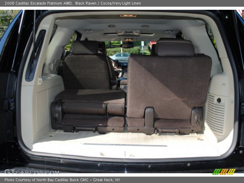  2008 Escalade Platinum AWD Trunk