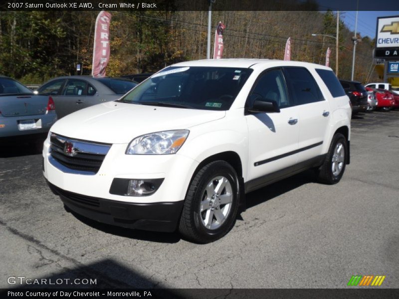Cream White / Black 2007 Saturn Outlook XE AWD