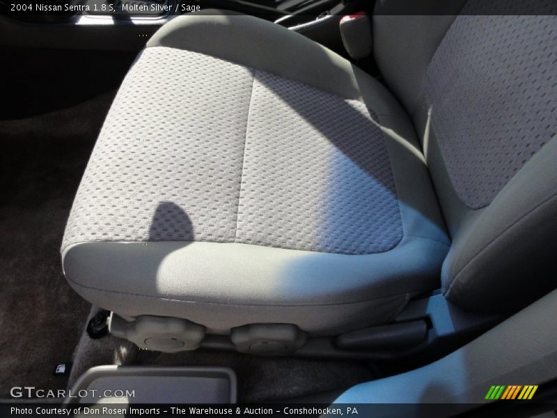 Molten Silver / Sage 2004 Nissan Sentra 1.8 S