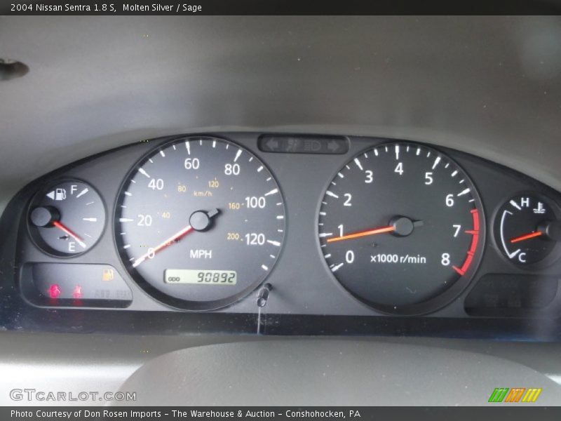 Molten Silver / Sage 2004 Nissan Sentra 1.8 S