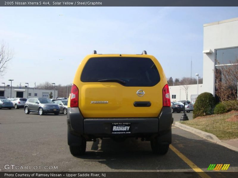 Solar Yellow / Steel/Graphite 2005 Nissan Xterra S 4x4