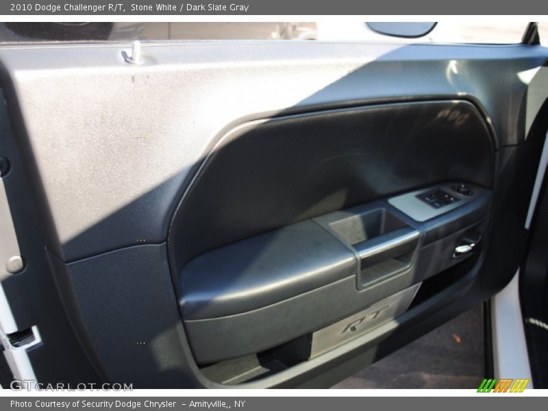 Stone White / Dark Slate Gray 2010 Dodge Challenger R/T