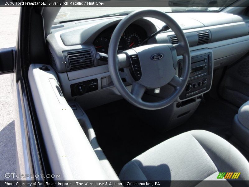 Silver Birch Metallic / Flint Grey 2006 Ford Freestar SE