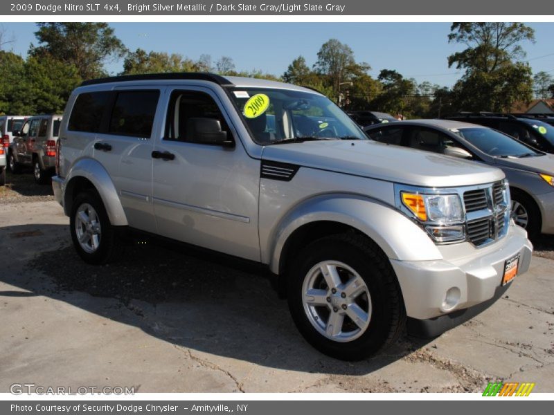 Bright Silver Metallic / Dark Slate Gray/Light Slate Gray 2009 Dodge Nitro SLT 4x4