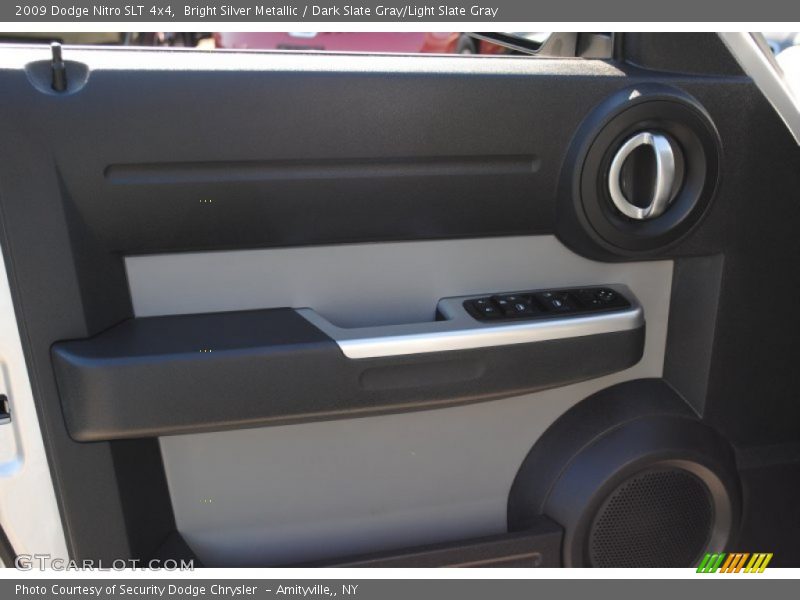 Bright Silver Metallic / Dark Slate Gray/Light Slate Gray 2009 Dodge Nitro SLT 4x4