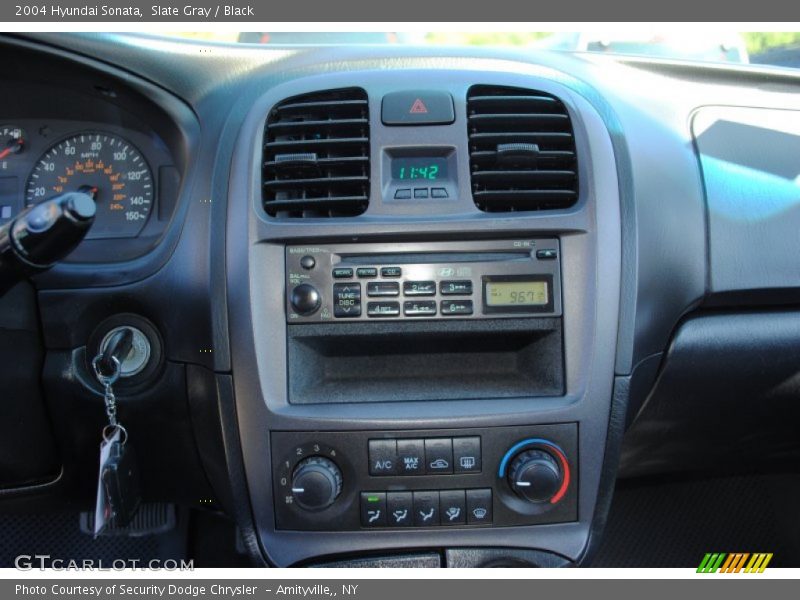 Slate Gray / Black 2004 Hyundai Sonata