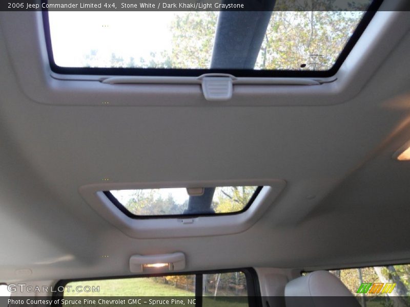 Stone White / Dark Khaki/Light Graystone 2006 Jeep Commander Limited 4x4