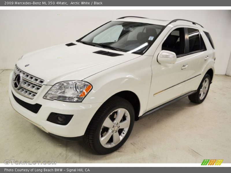 Front 3/4 View of 2009 ML 350 4Matic