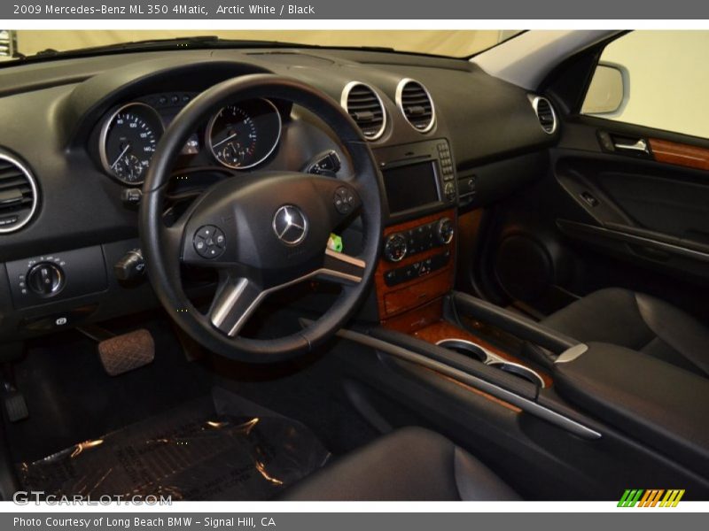 Dashboard of 2009 ML 350 4Matic