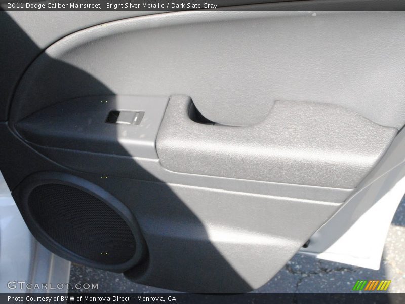 Bright Silver Metallic / Dark Slate Gray 2011 Dodge Caliber Mainstreet