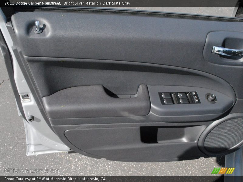 Bright Silver Metallic / Dark Slate Gray 2011 Dodge Caliber Mainstreet