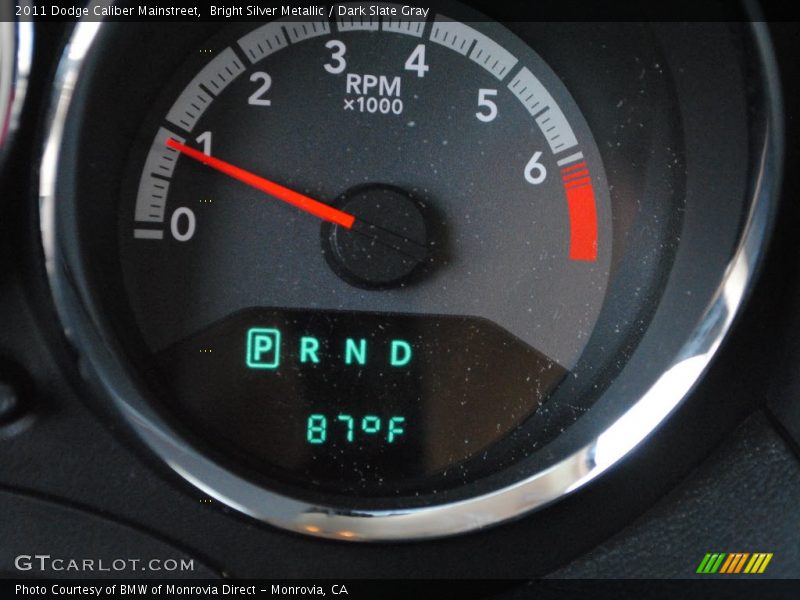 Bright Silver Metallic / Dark Slate Gray 2011 Dodge Caliber Mainstreet