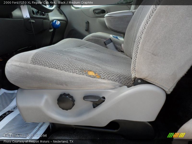 Black / Medium Graphite 2000 Ford F150 XL Regular Cab 4x4