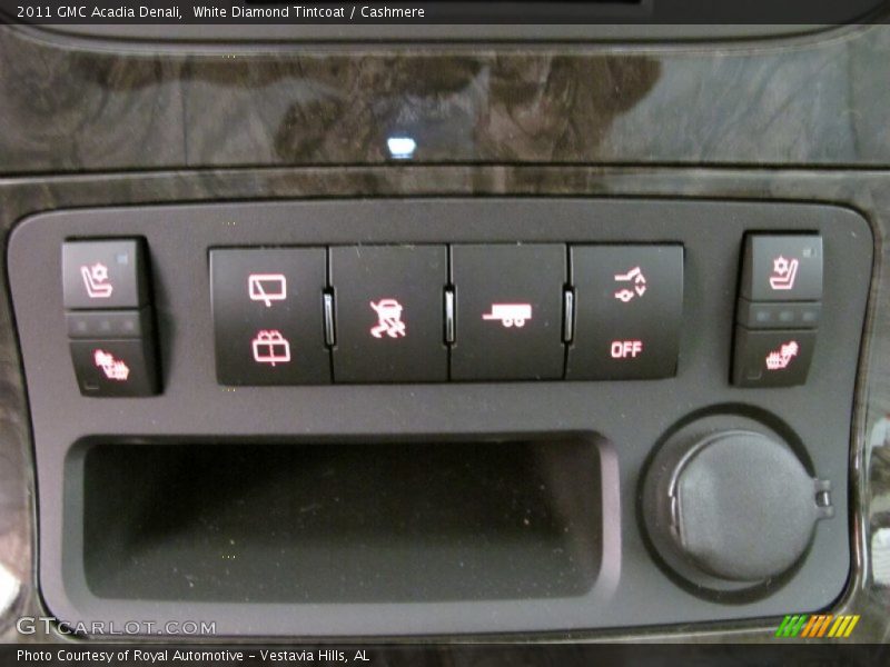 White Diamond Tintcoat / Cashmere 2011 GMC Acadia Denali