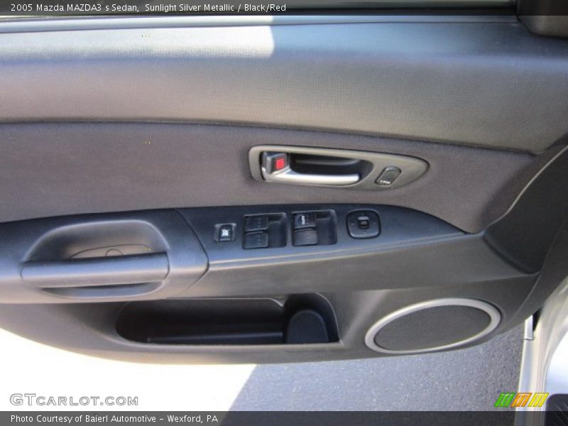 Sunlight Silver Metallic / Black/Red 2005 Mazda MAZDA3 s Sedan