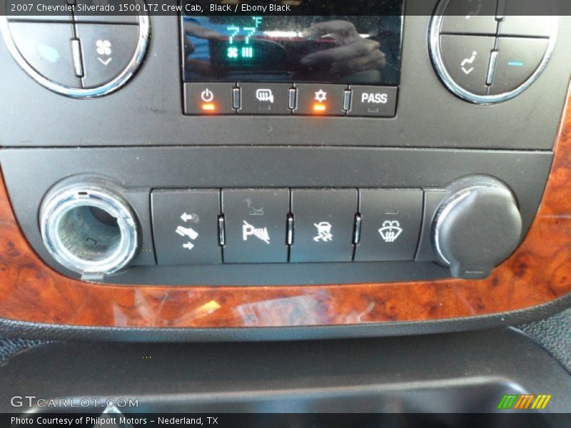 Black / Ebony Black 2007 Chevrolet Silverado 1500 LTZ Crew Cab