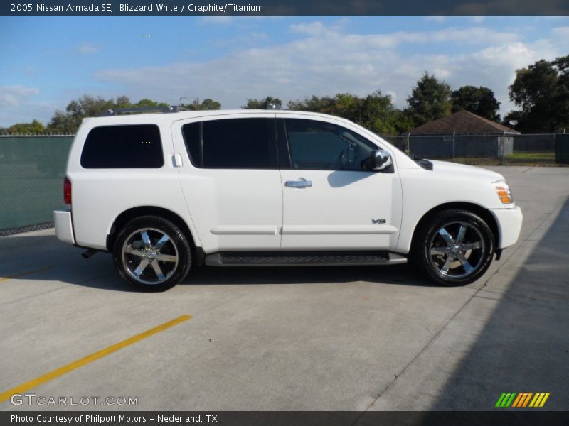  2005 Armada SE Blizzard White