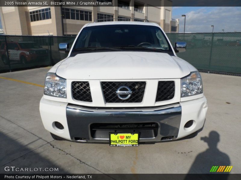 Blizzard White / Graphite/Titanium 2005 Nissan Armada SE