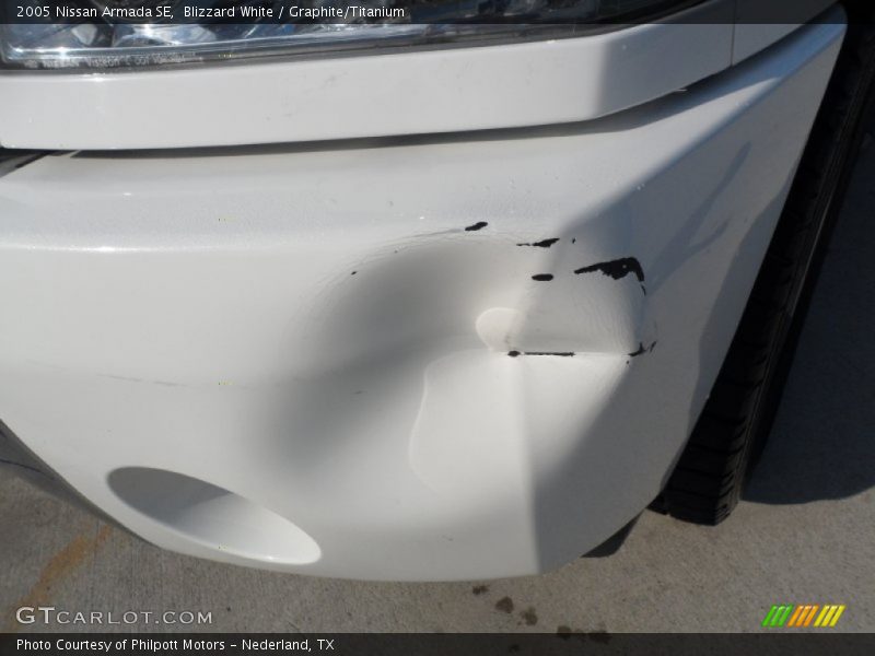 Blizzard White / Graphite/Titanium 2005 Nissan Armada SE