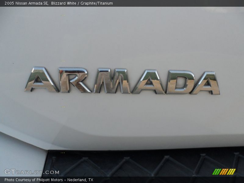 Blizzard White / Graphite/Titanium 2005 Nissan Armada SE