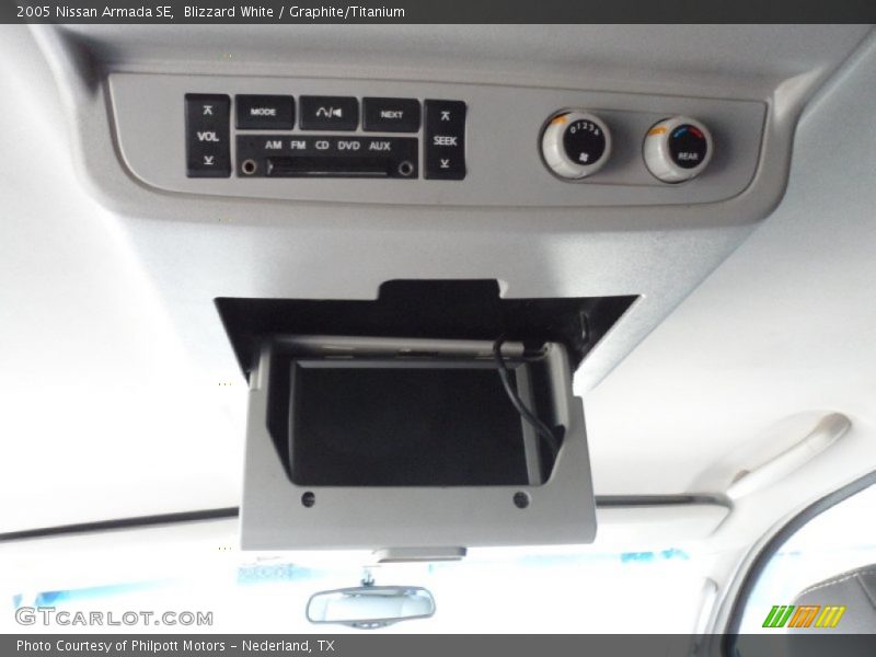 Blizzard White / Graphite/Titanium 2005 Nissan Armada SE