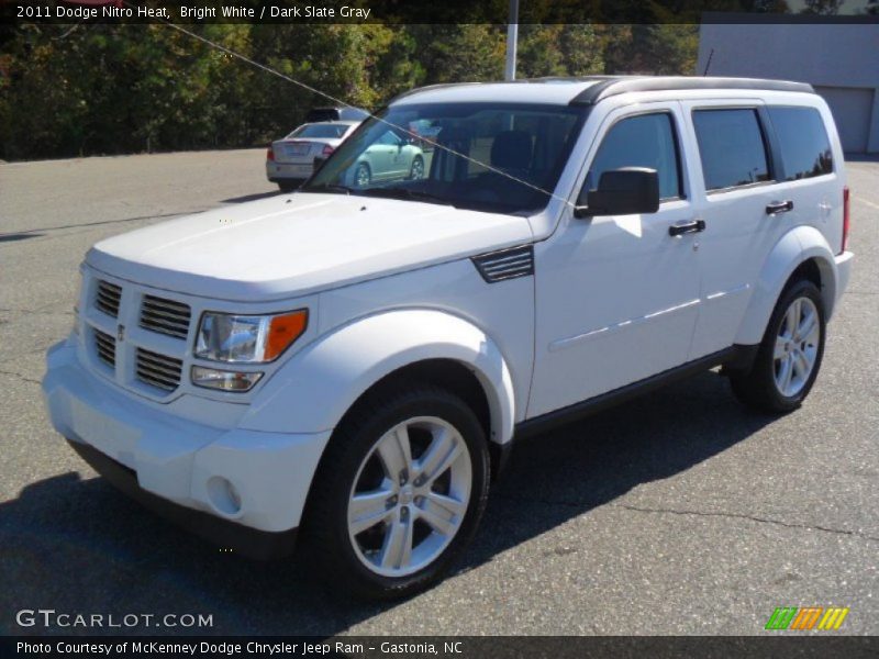 Bright White / Dark Slate Gray 2011 Dodge Nitro Heat