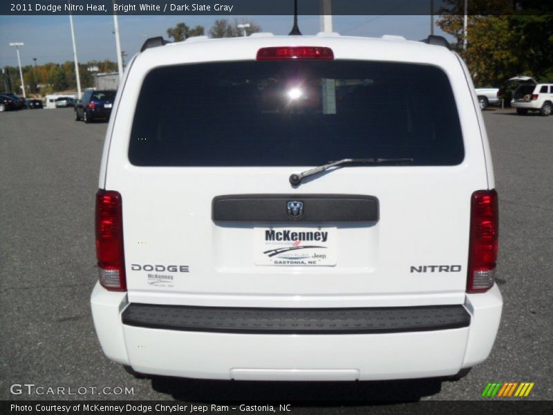 Bright White / Dark Slate Gray 2011 Dodge Nitro Heat
