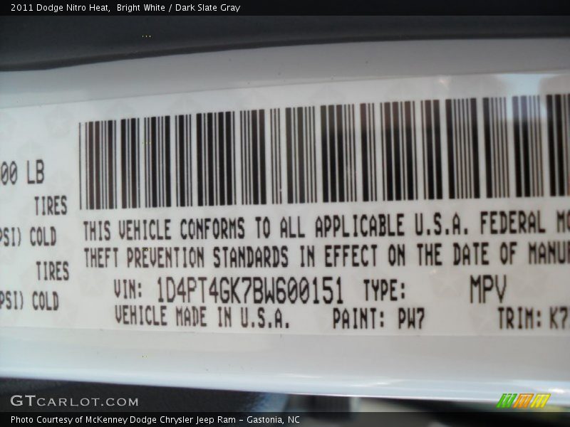 Bright White / Dark Slate Gray 2011 Dodge Nitro Heat