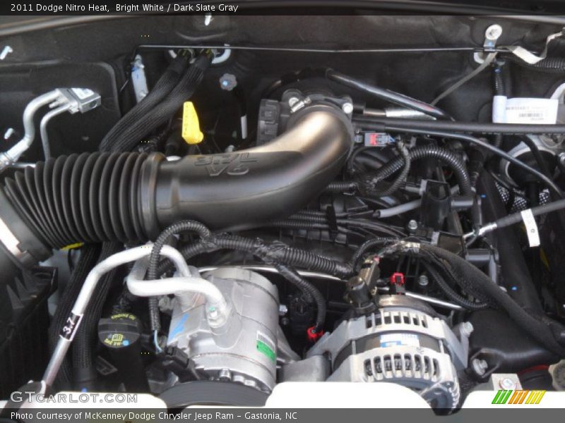 Bright White / Dark Slate Gray 2011 Dodge Nitro Heat
