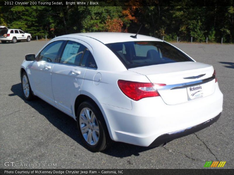 Bright White / Black 2012 Chrysler 200 Touring Sedan