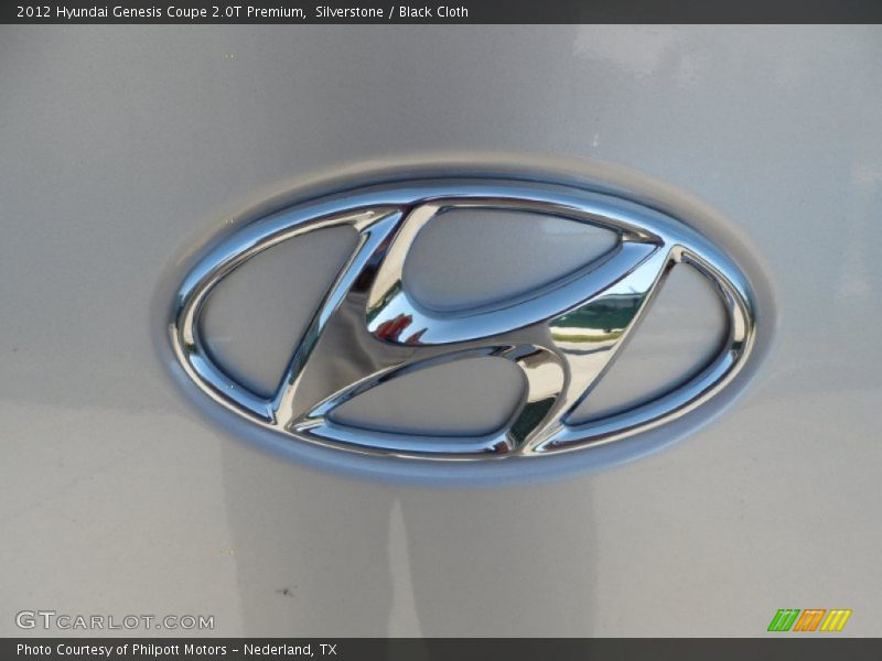  2012 Genesis Coupe 2.0T Premium Logo