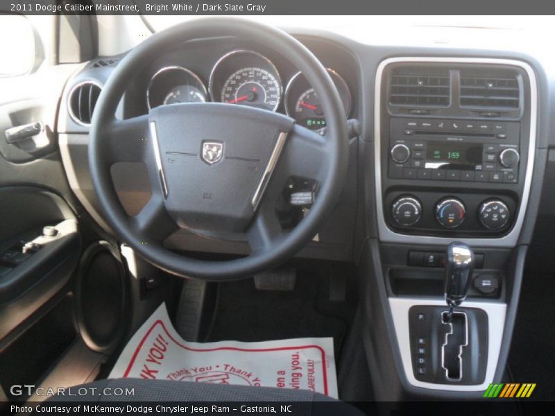 Bright White / Dark Slate Gray 2011 Dodge Caliber Mainstreet