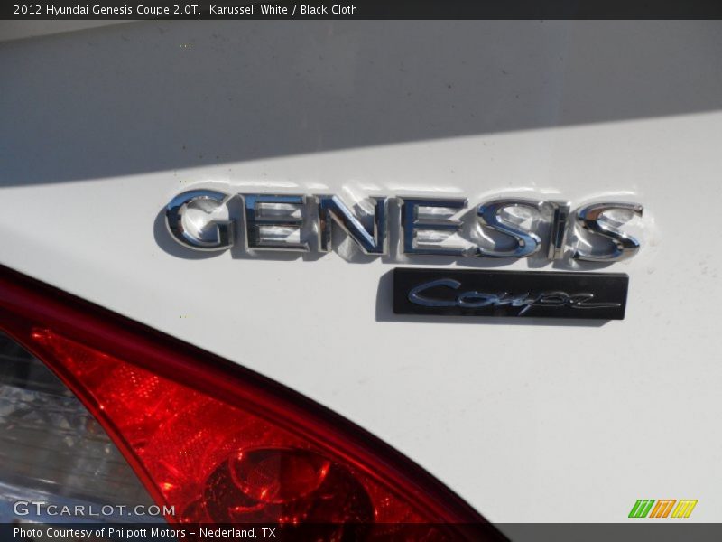Karussell White / Black Cloth 2012 Hyundai Genesis Coupe 2.0T