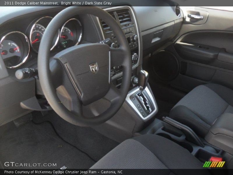 Bright White / Dark Slate Gray 2011 Dodge Caliber Mainstreet
