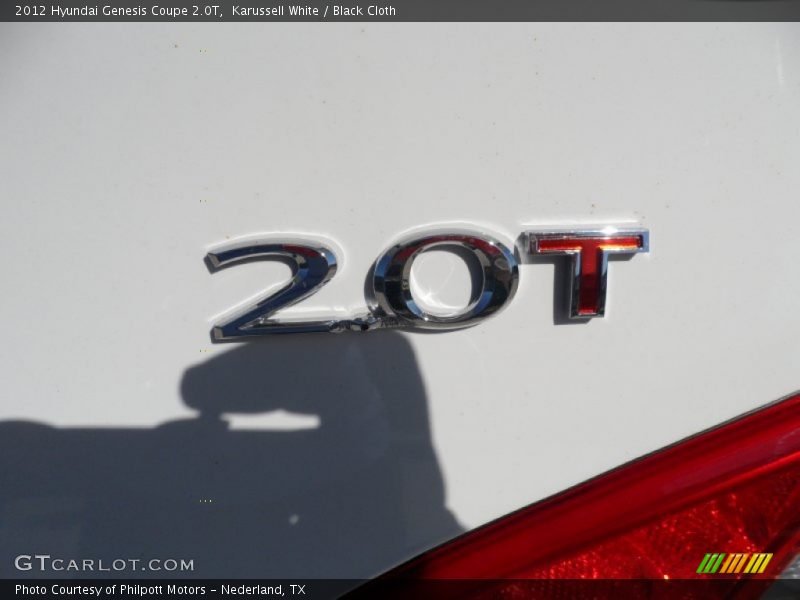 Karussell White / Black Cloth 2012 Hyundai Genesis Coupe 2.0T