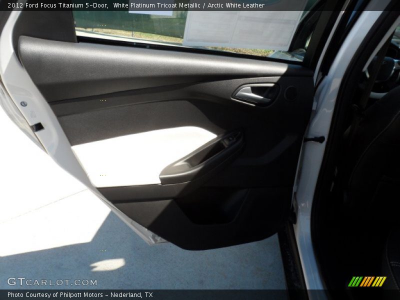 White Platinum Tricoat Metallic / Arctic White Leather 2012 Ford Focus Titanium 5-Door