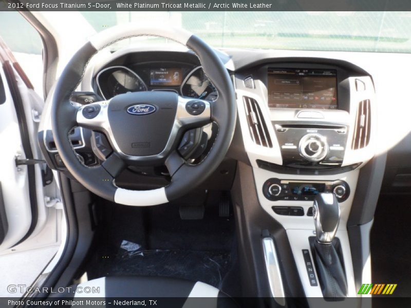 White Platinum Tricoat Metallic / Arctic White Leather 2012 Ford Focus Titanium 5-Door