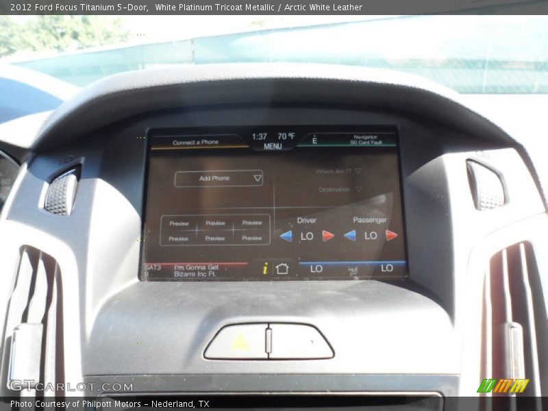 White Platinum Tricoat Metallic / Arctic White Leather 2012 Ford Focus Titanium 5-Door