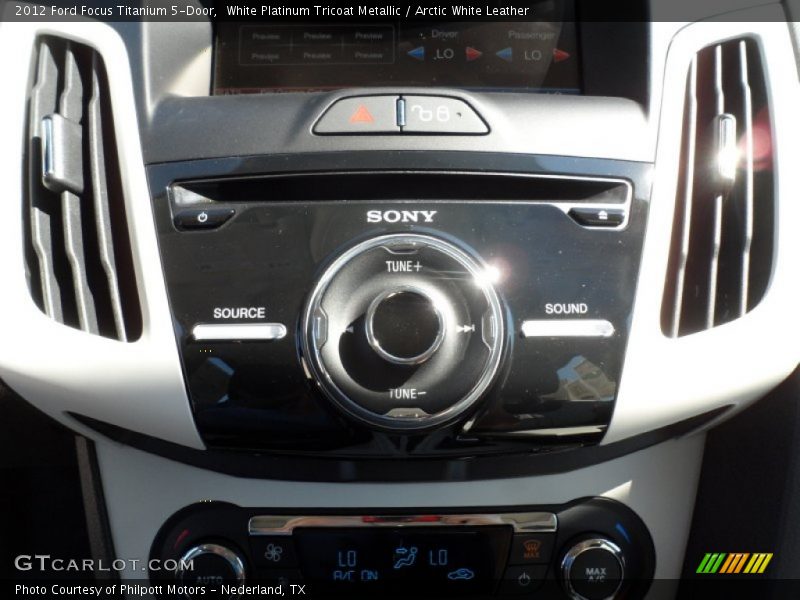 White Platinum Tricoat Metallic / Arctic White Leather 2012 Ford Focus Titanium 5-Door